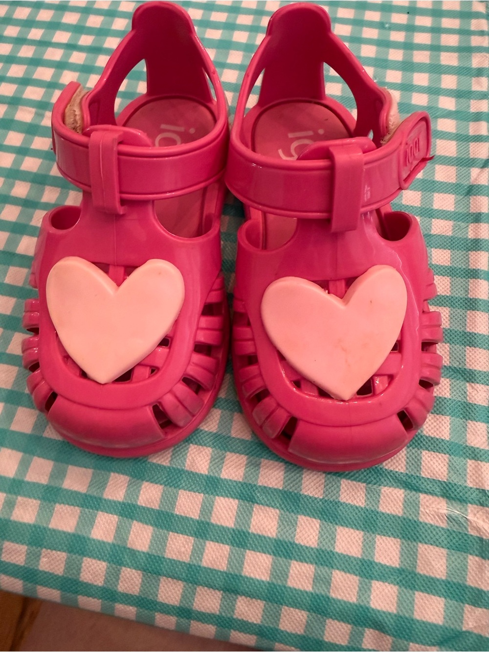 Igor pink heart jelly sandals, size 20 (equivalent to a 5). VGUC!